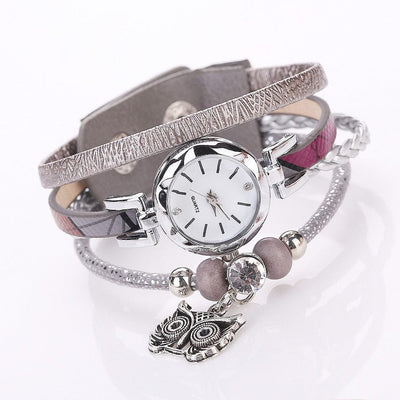 Watch - Women's Vintage Fashion Metal Pendant Bracelet Watch