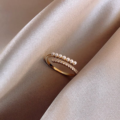 Ring - Women's Simple Baroque Pearl Ring
