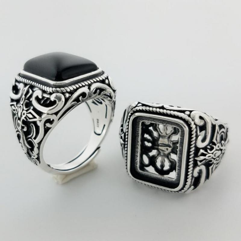 Ring - Men's 925 Sterling Silver Vintage Black Onyx Stone Ring