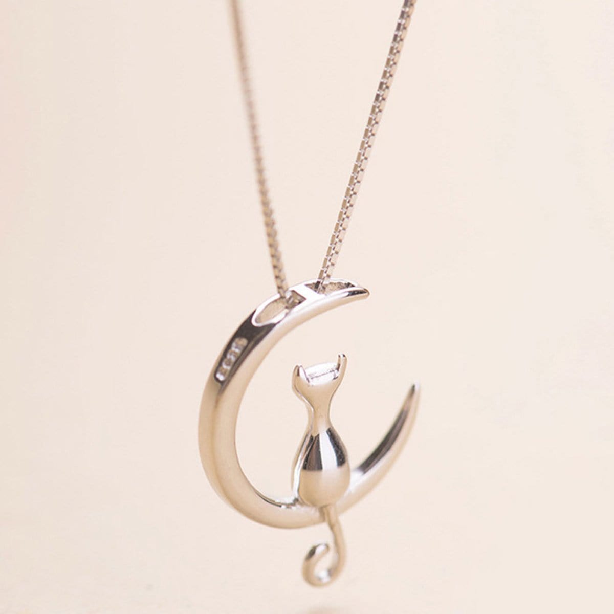 Cat Moon Necklace - GiddyGoatStore