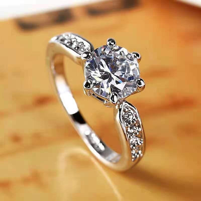 Ring - Women's Eight Heart Eight Arrow Six Claw Moissanite Zircon Wedding Ring